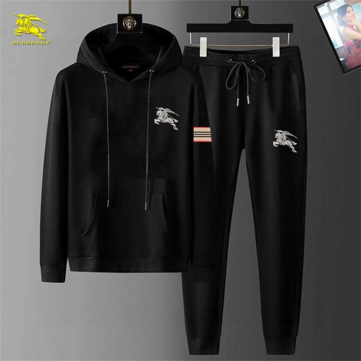 Picture of Burberry Sweater Suits _SKUBurberryM-5XL12yn20637583
